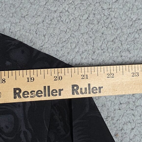 Vintage Shirt Mens Large Black Floral Baggy Loose Xtreme Gear Y2K Skulls NWT - Picture 11 of 15